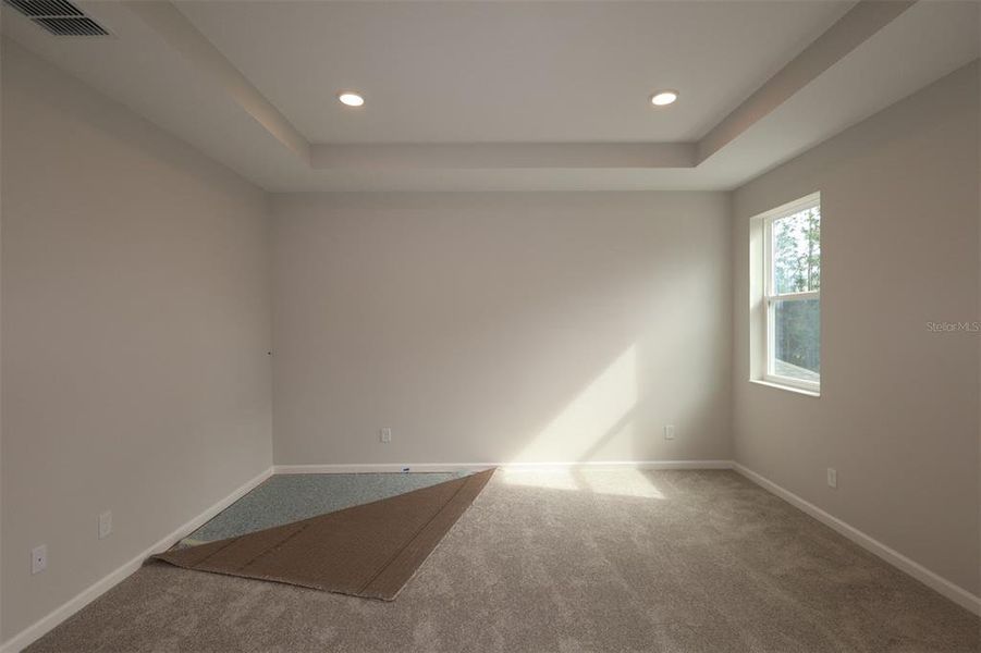 Spacious, unfurnished interior of a new home in Eden at Crossprairie, St. Cloud (Image 5).