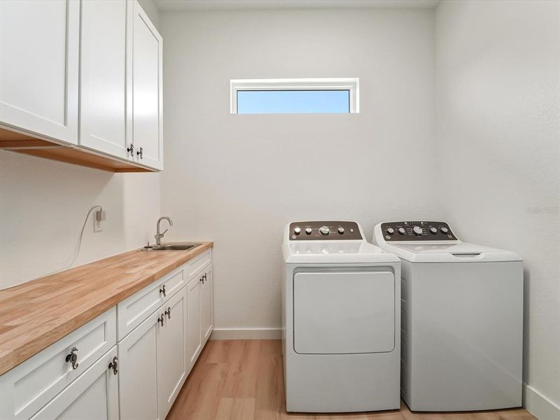 Furnished interior view inside a new home in , Englewood (Image 50).