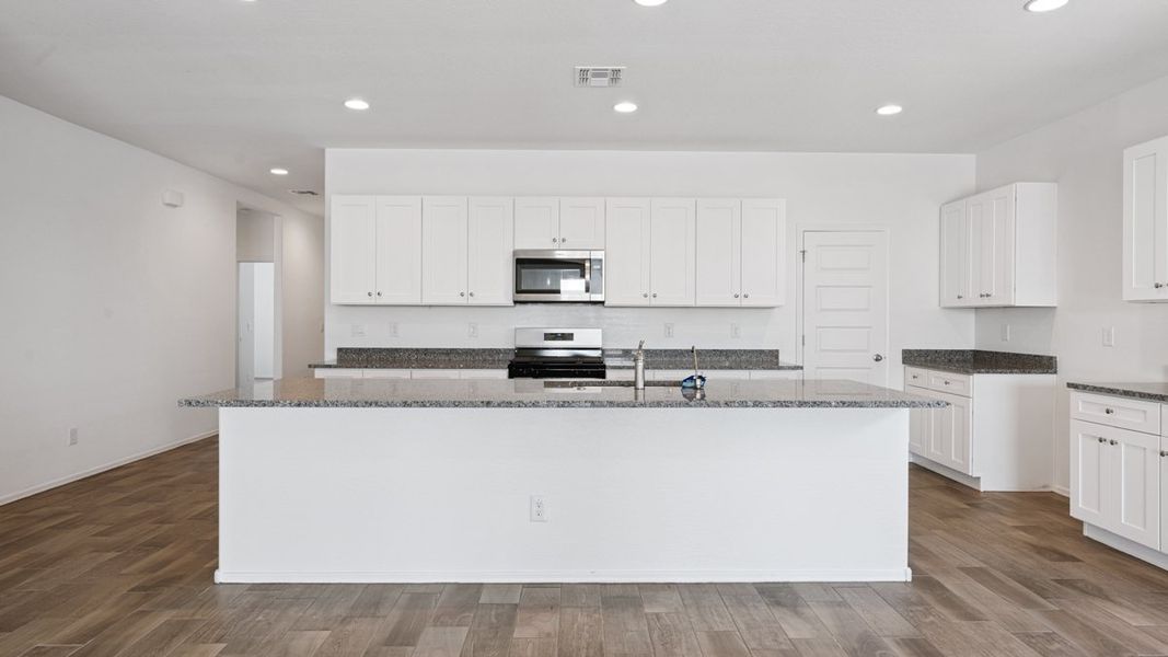 Furnished interior view inside a new home in Moonlight, Maricopa (Image 7).