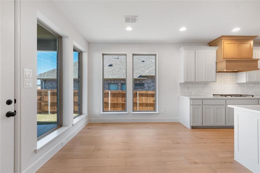 Furnished interior view inside a new home in Avondale, Fate (Image 5).