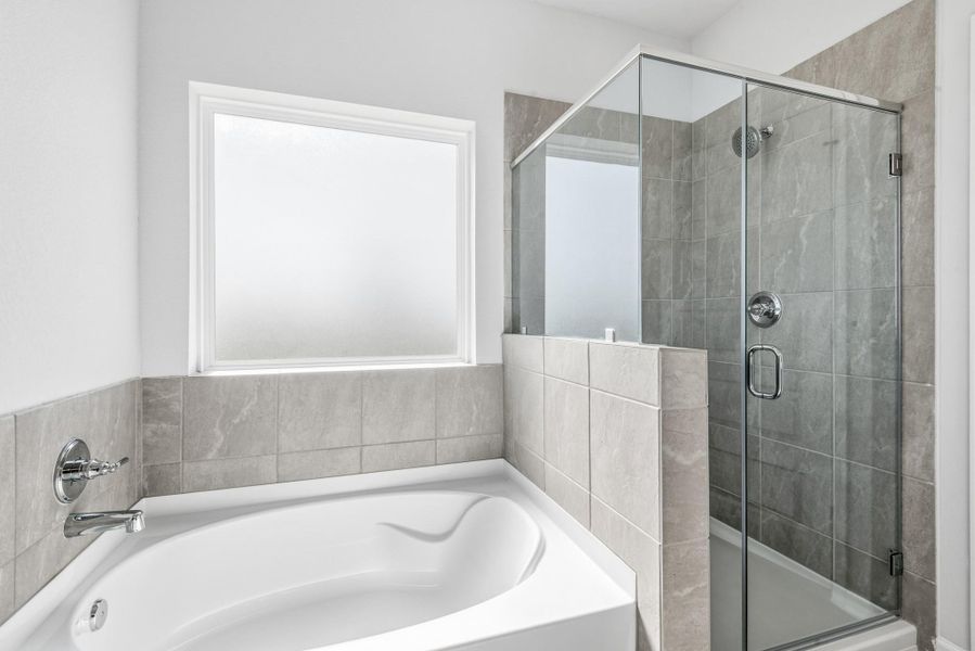 Primary bath, soaking tub and separate shower