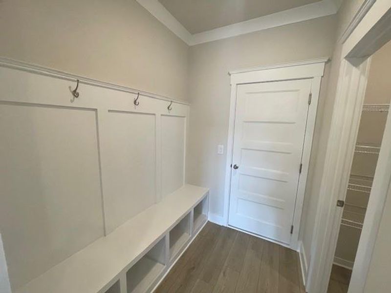 Spacious, unfurnished interior of a new home in Ponderosa Farms Estates, Gainesville (Image 16).