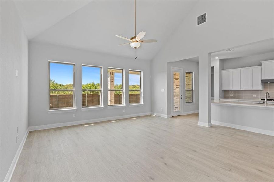 DAL_Solterra_Knox_2024 Diamond Cove (17) DAL_Solterra_Knox_2024 Diamond Cove (17)