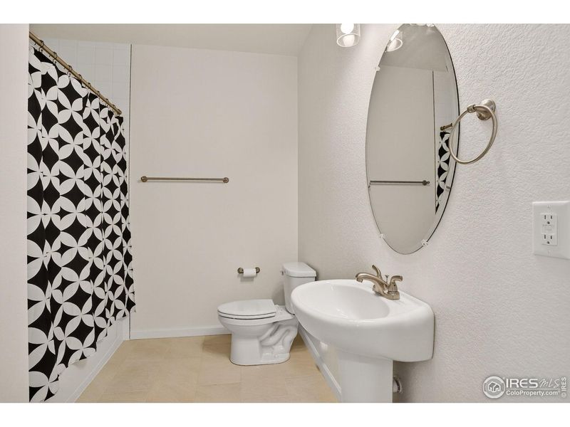 Furnished interior view inside a new home in , Longmont (Image 12).