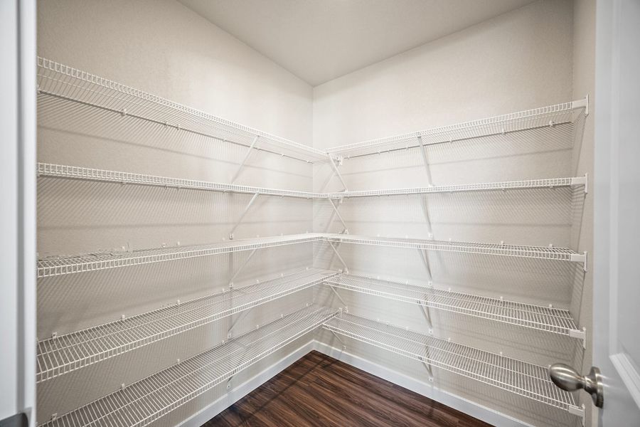 Spacious, unfurnished interior of a new home in Aspen Ranch, Fountain (Image 23).