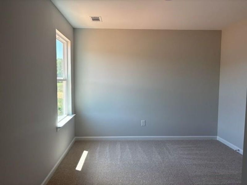 Spacious, unfurnished interior of a new home in Cedar Farms, Winder (Image 15).