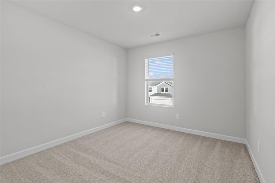 Spacious, unfurnished interior of a new home in Creek Ridge - Heritage Collection, Spartanburg (Image 19). Spacious, unfurnished interior of a new home in Creek Ridge - Heritage Collection, Spartanburg (Image 19).