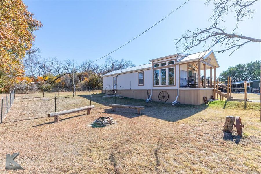 Exterior details and patio area of a home in , Abilene (Image 19).