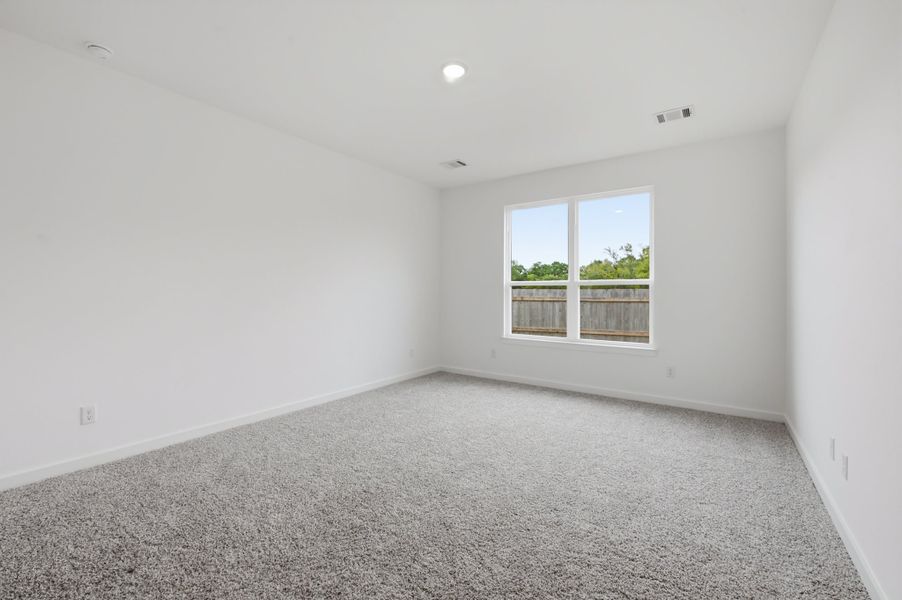 Spacious, unfurnished interior of a new home in The Reserve at Foxwood, Bryan (Image 8).
