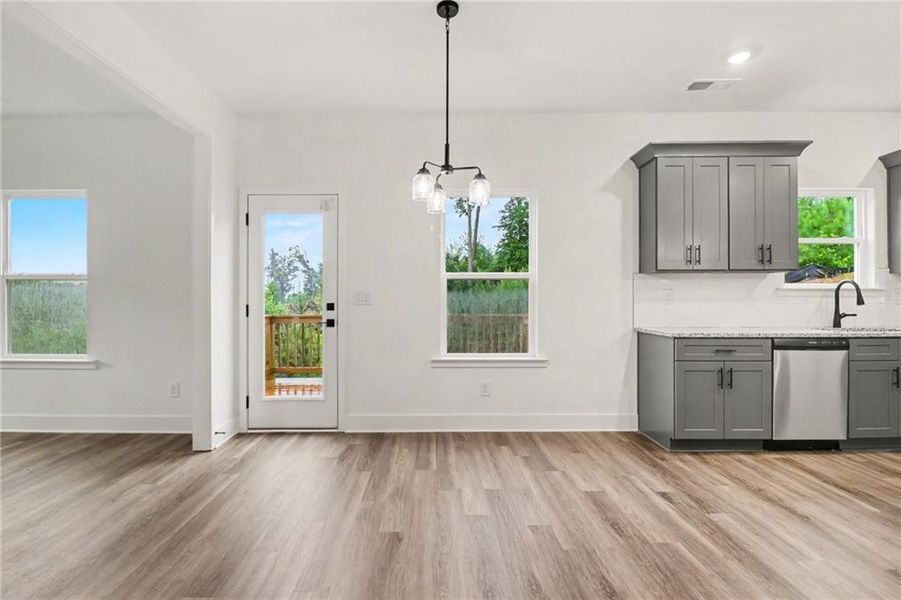 Spacious, unfurnished interior of a new home in Thunder Ridge, Dawsonville (Image 26).