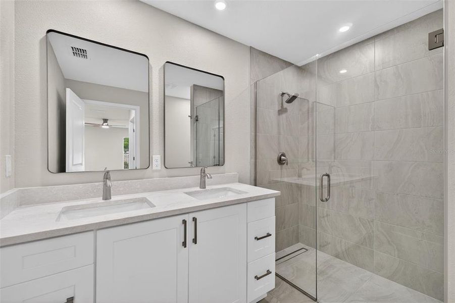 Furnished interior view inside a new home in , Orlando (Image 13).