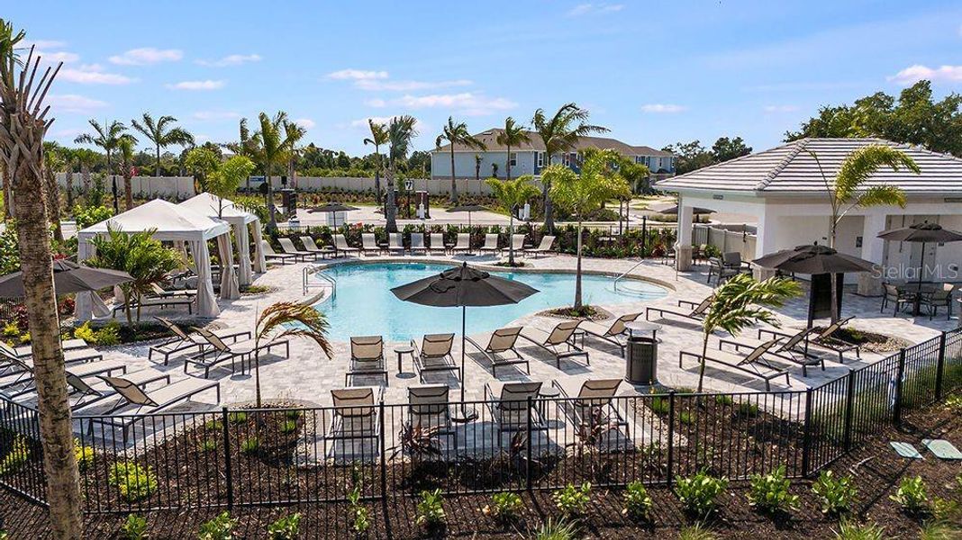 Community amenities in Vinterra Townhomes, Nokomis (Image 16).