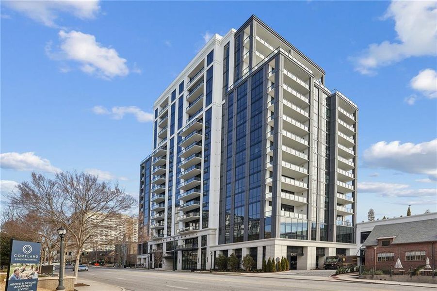 Condo located in Atlanta, GA showcasing its design and architecture (Image 21). Condo located in Atlanta, GA showcasing its design and architecture (Image 21).