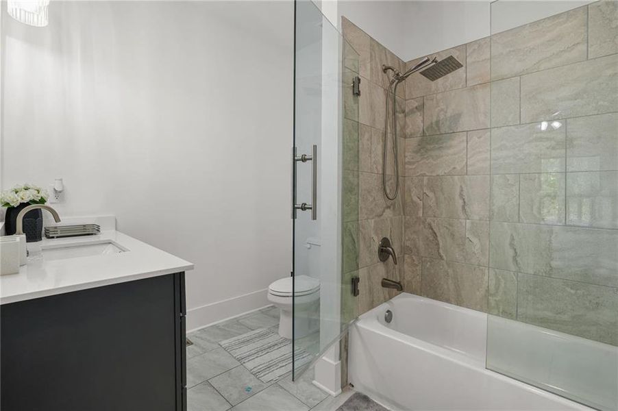 Image 40 of a home in .