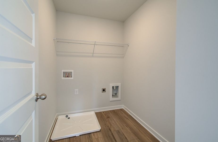 Spacious, unfurnished interior of a new home in Millstone at Mundy Mill, Gainesville (Image 21).