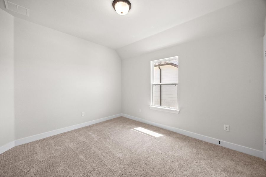 Spacious, unfurnished interior of a new home in Lakeside at Tessera - 50', Lago Vista (Image 18). Spacious, unfurnished interior of a new home in Lakeside at Tessera - 50', Lago Vista (Image 18).