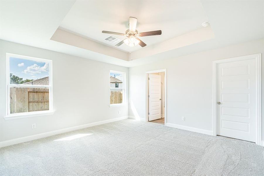Spacious, unfurnished interior of a new home in Stonebrooke, Conroe (Image 13). Spacious, unfurnished interior of a new home in Stonebrooke, Conroe (Image 13).