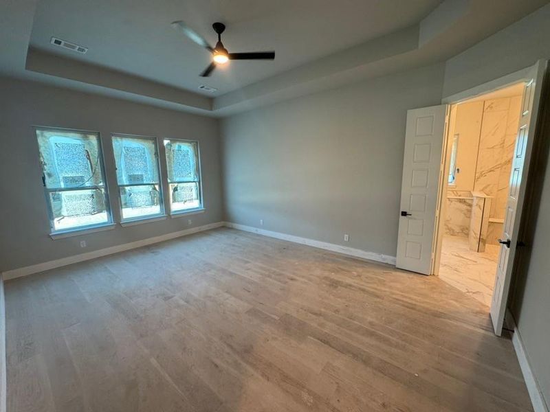 Spacious, unfurnished interior of a new home in King Crossing Estates, Van Alstyne (Image 10). Spacious, unfurnished interior of a new home in King Crossing Estates, Van Alstyne (Image 10).