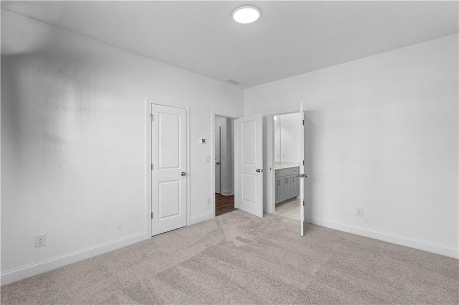 Spacious, unfurnished interior of a new home in Evanshire Townhomes, Duluth (Image 33).