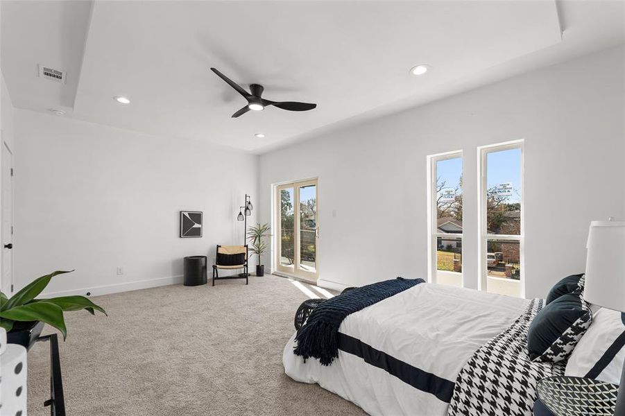 Furnished interior view inside a new home in , Dallas (Image 31). Furnished interior view inside a new home in , Dallas (Image 31).