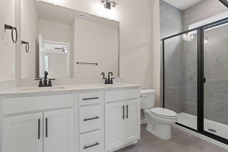 Furnished interior view inside a new home in Greenrich Mill, Simpsonville (Image 11).