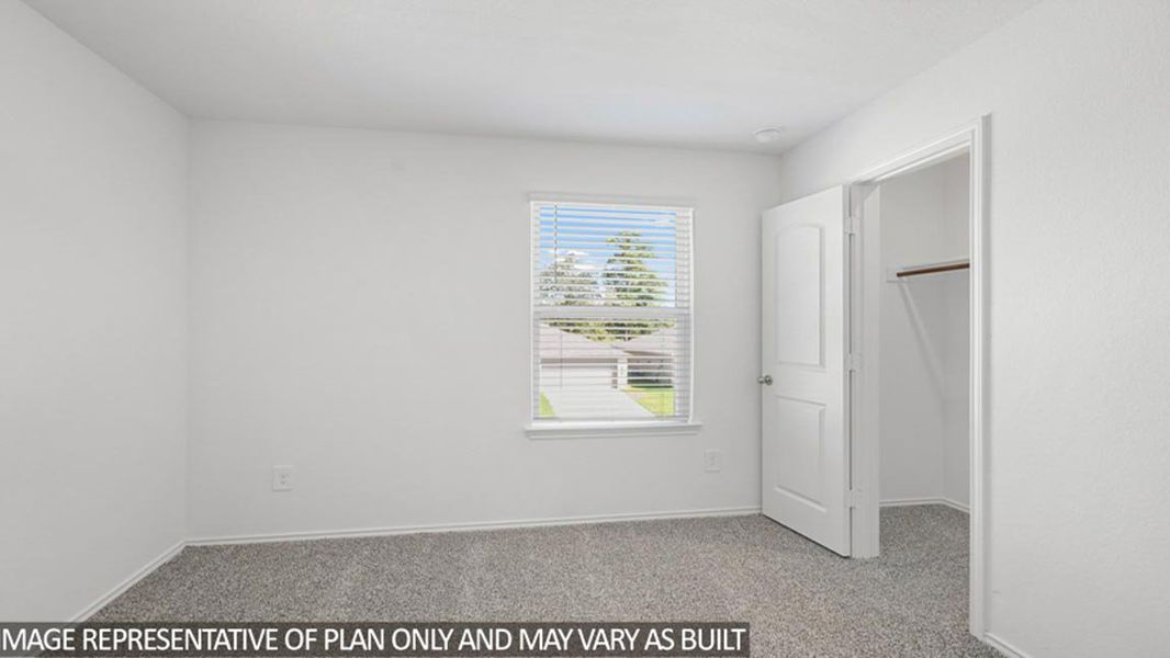 Spacious, unfurnished interior of a new home in Harrington Trails at The Canopies, Splendora (Image 15).