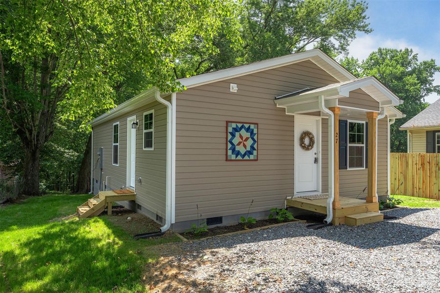 Exterior details and patio area of a home in , Marion (Image 1). Exterior details and patio area of a home in , Marion (Image 1).