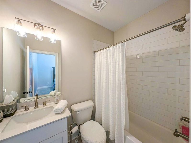 Furnished interior view inside a new home in Idylwilde, Canton (Image 34).