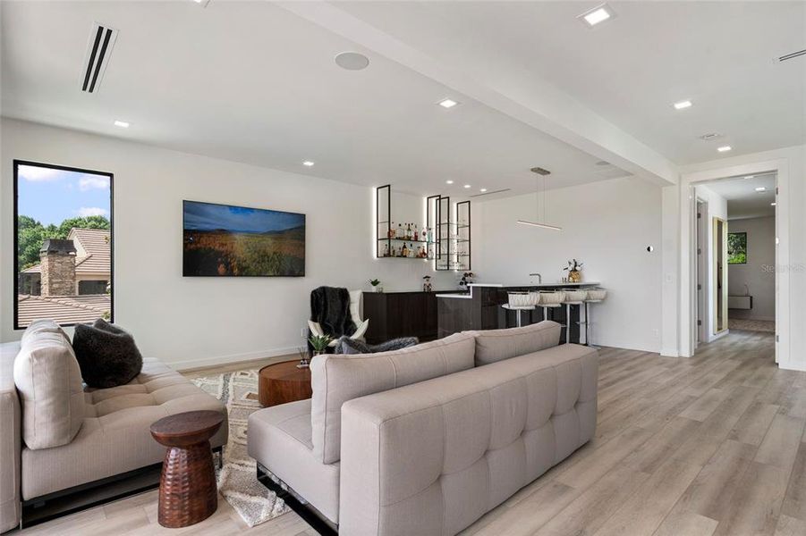 Furnished interior view inside a new home in , Windermere (Image 42).