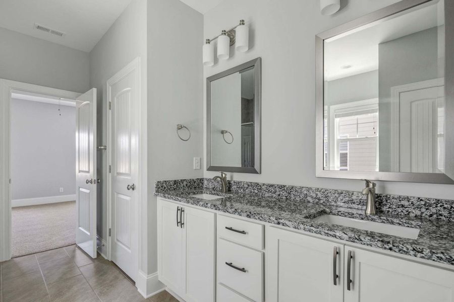 Representative furnished interior of a home built from the Rivermist by Caviness & Cates Communities in Maggie Way, Wendell (Image 240).