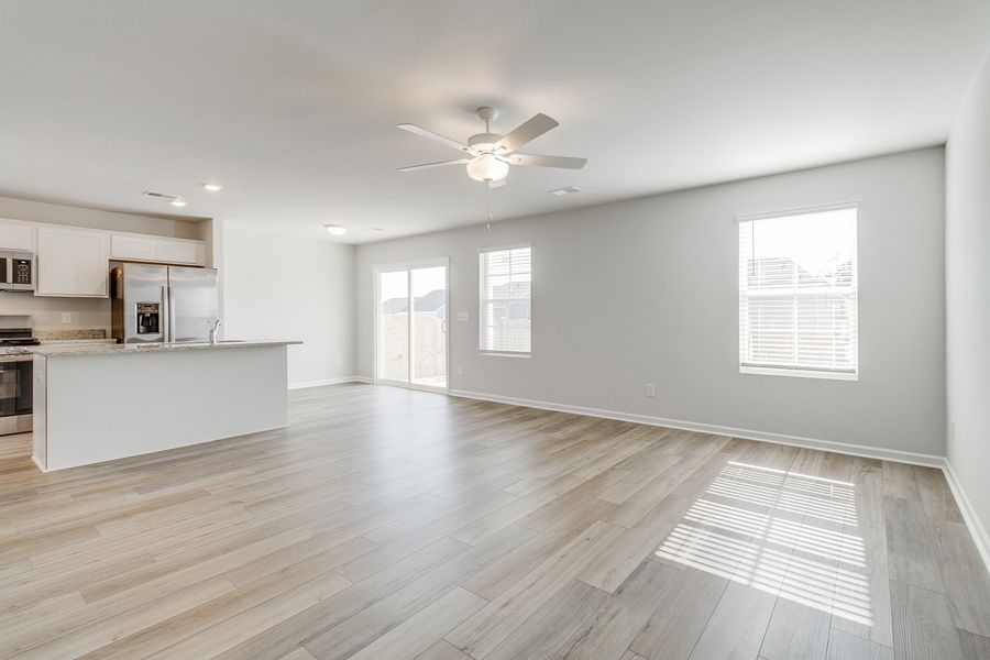 Spacious, unfurnished interior of a new home in Haynes Park, Columbia (Image 17).