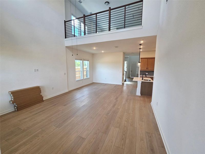 Spacious, unfurnished interior of a new home in Estancia West, Manchaca (Image 25). Spacious, unfurnished interior of a new home in Estancia West, Manchaca (Image 25).