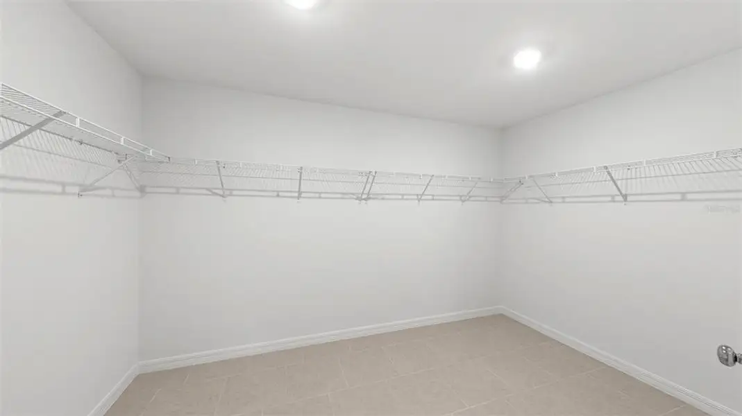Spacious, unfurnished interior of a new home in , Port Charlotte (Image 22).