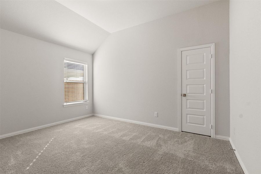 Spacious, unfurnished interior of a new home in Sunterra, Katy (Image 30).
