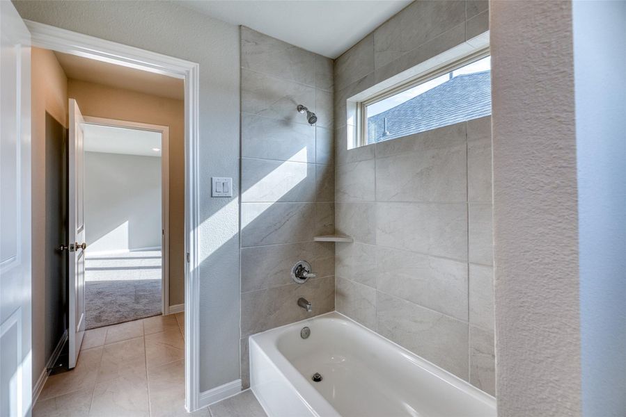 Furnished interior view inside a new home in Aldeana - Tejas Collection, Bonney (Image 5).