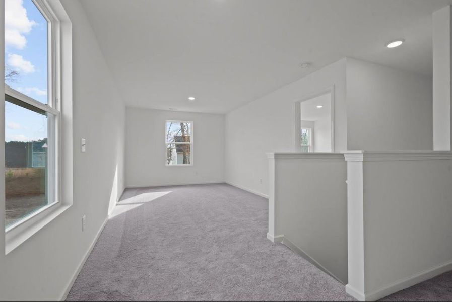Spacious, unfurnished interior of a new home in Castlewood South, Taylor (Image 8).