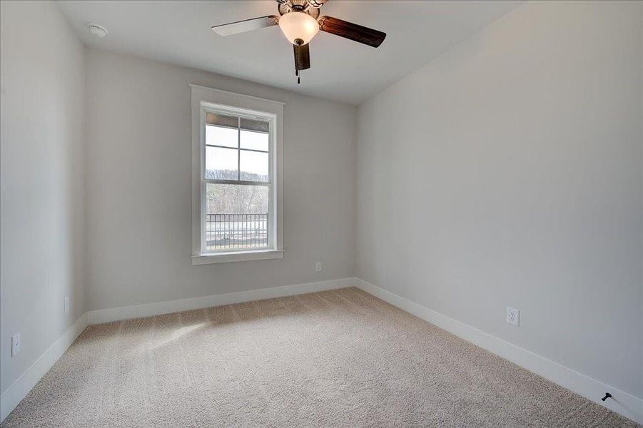 Spacious, unfurnished interior of a new home in Barrett Pointe, Kennesaw (Image 25).