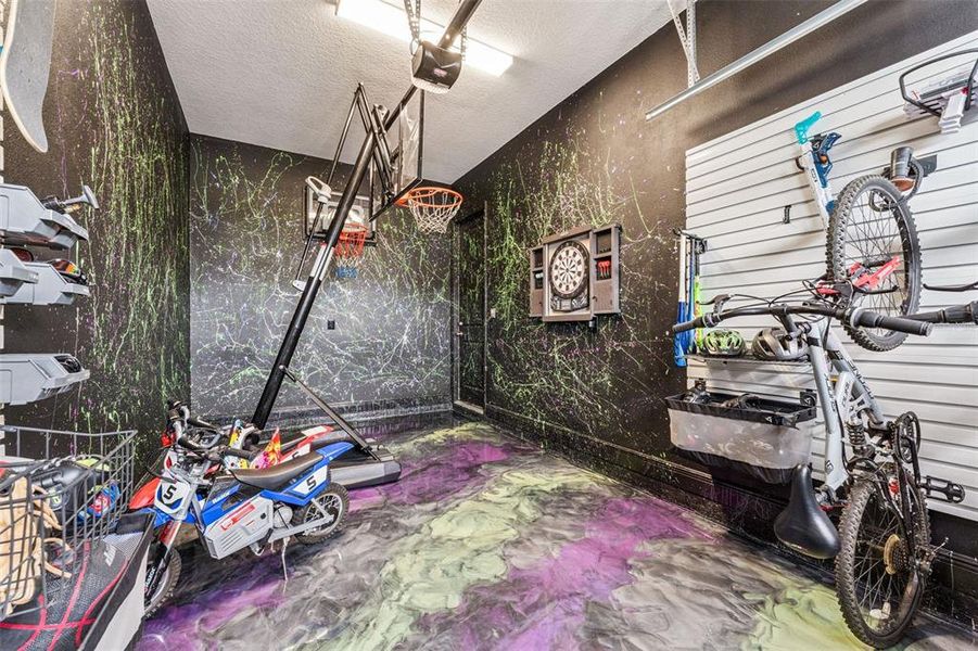 Furnished interior view inside a new home in , St. Cloud (Image 4).