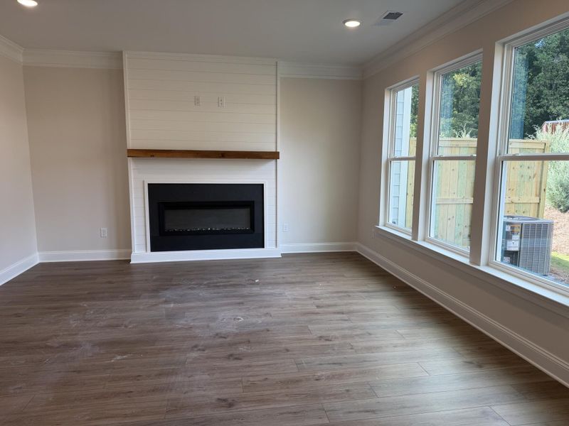 Spacious, unfurnished interior of a new home in Villas at Dawsonville Townhomes, Dawsonville (Image 9).