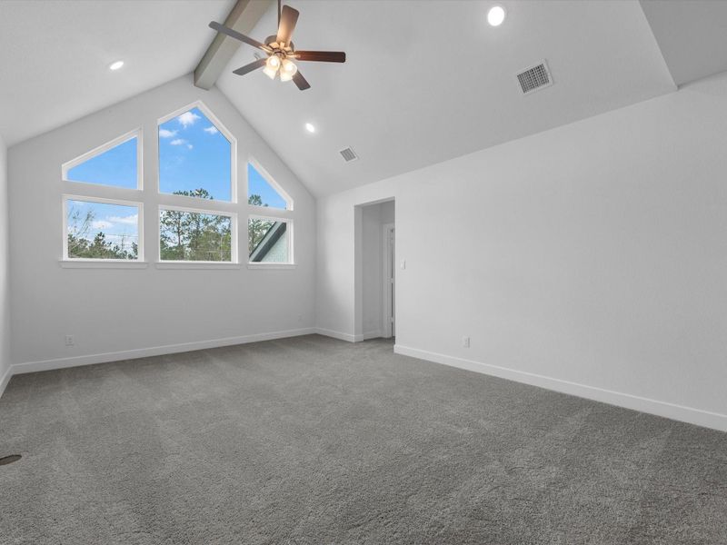 Representative image. Features, selections and colors may vary.