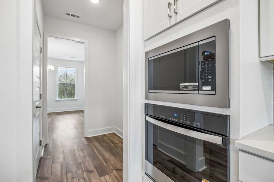 Furnished interior view inside a new home in Devonshire, Mount Juliet (Image 8).