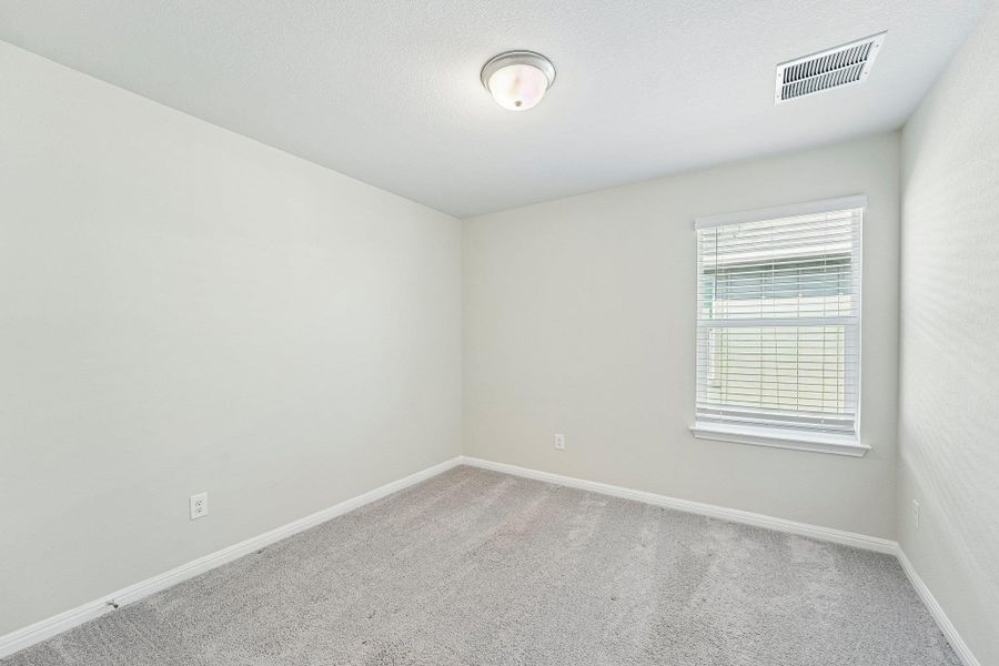 Spacious, unfurnished interior of a new home in Waterstone Crossing, Kyle (Image 29).