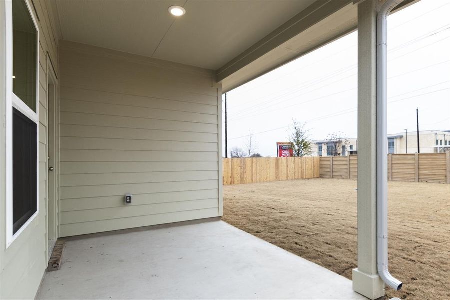 Exterior details and patio area of a home in Eastwood at Sonterra, Jarrell (Image 2).