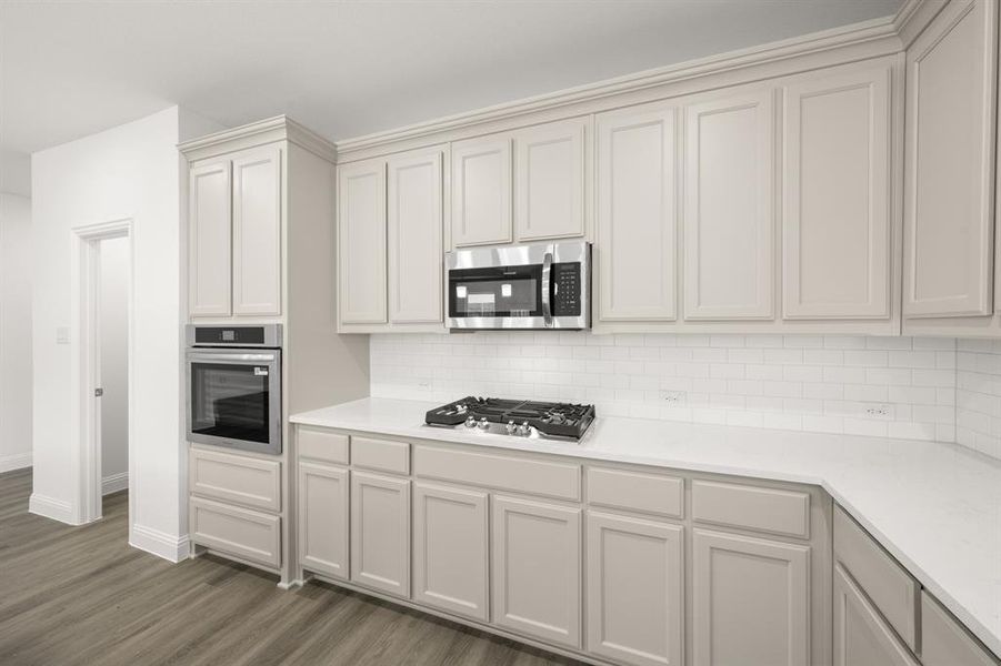 732 Brozgold- Kitchen-3