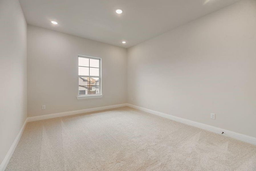 Spacious, unfurnished interior of a new home in Villages of Creekwood, Frisco (Image 24). Spacious, unfurnished interior of a new home in Villages of Creekwood, Frisco (Image 24).