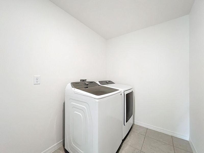 1390 Schumann Drive-61