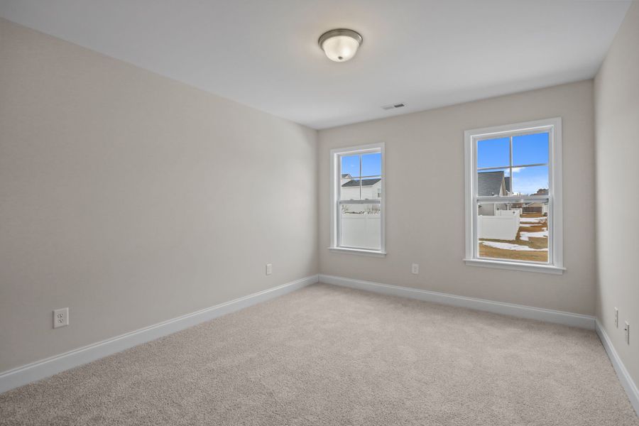 Representative unfurnished interior of a home built from the Hardy by Bill Clark Homes in Laurel Oaks, Greenville (Image 33).