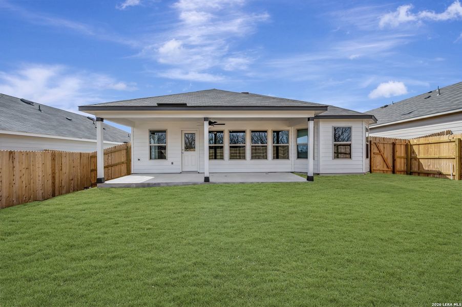 Exterior details and patio area of a home in Greenspoint Heights, Seguin (Image 17).