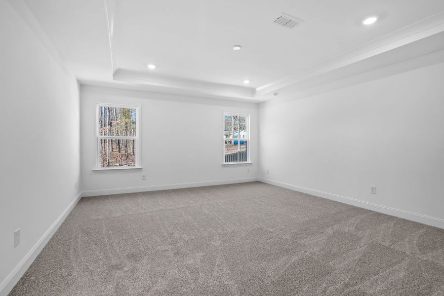 Spacious, unfurnished interior of a new home in Elmbrook, Indian Trail (Image 18).