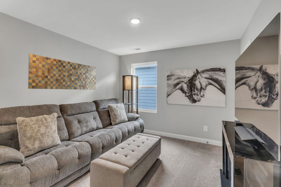 Image of a different unit. Design selections and features may vary. Image of a different unit. Design selections and features may vary.